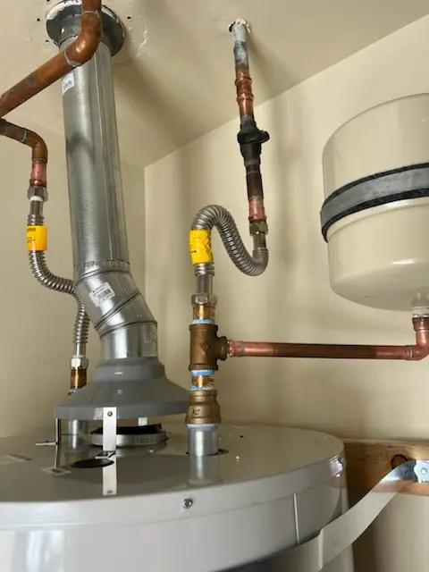 Water heater installation and plumbing repair in Floral Hill